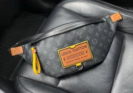 Сумка-слинг для мужчин Louis Vuitton Discovery