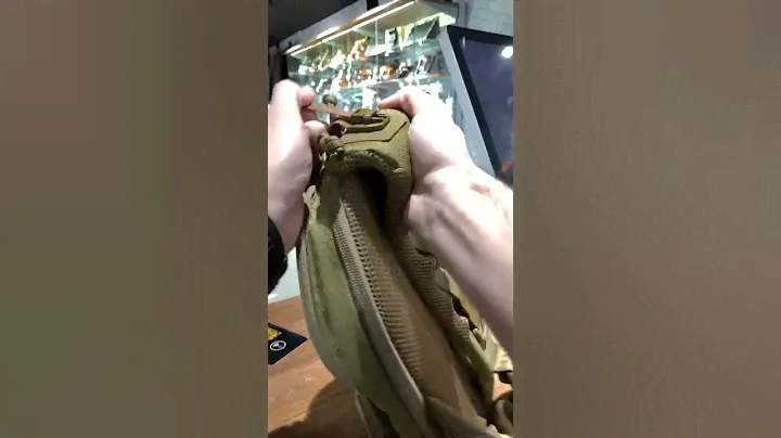 UNPACKING сумки для прихованого носіння зброї.