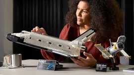 LEGO NASA Space Shuttle Discovery set was built in collaboration with NASA