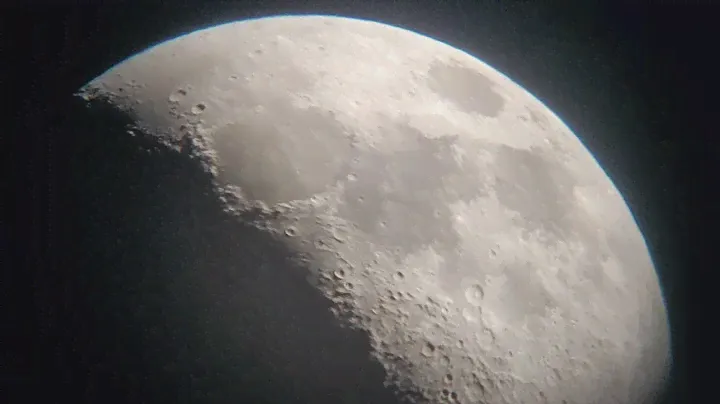 Moonstruck | Moon through Celestron Powerseeker 114EQ Newtonian Telescope