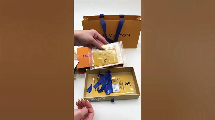 Распаковка кошелька Louis Vuitton